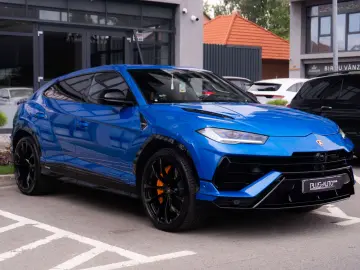 LAMBORGHINI URUS S 2024