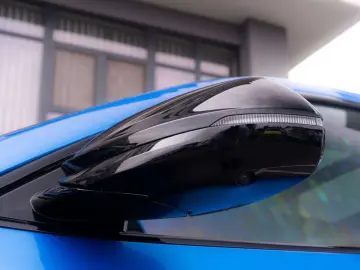LAMBORGHINI URUS S 2024