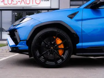 LAMBORGHINI URUS S 2024