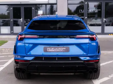 LAMBORGHINI URUS S 2024