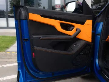 LAMBORGHINI URUS S 2024