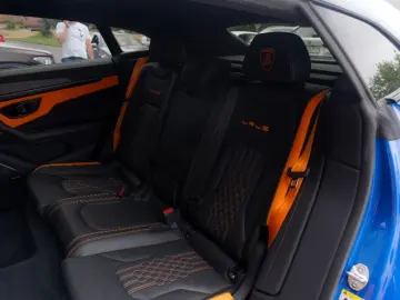 LAMBORGHINI URUS S 2024