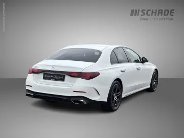 MERCEDES-BENZ E 220 d Limousine AMG Line  Distronic