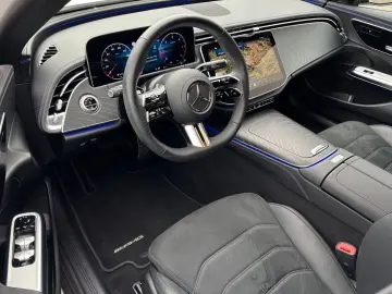 MERCEDES-BENZ E 220 d Limousine AMG Line  Distronic