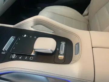 MERCEDES-BENZ GLE 450 4M AMG AHK MEMO PANO STHZ MBEA…