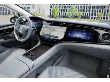 MERCEDES-BENZ EQS 580 4M Edition1 AMG Sport Premium …