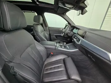 BMW X5 xDrive 45e M Sport AHK Sky-Lounge Laser 360