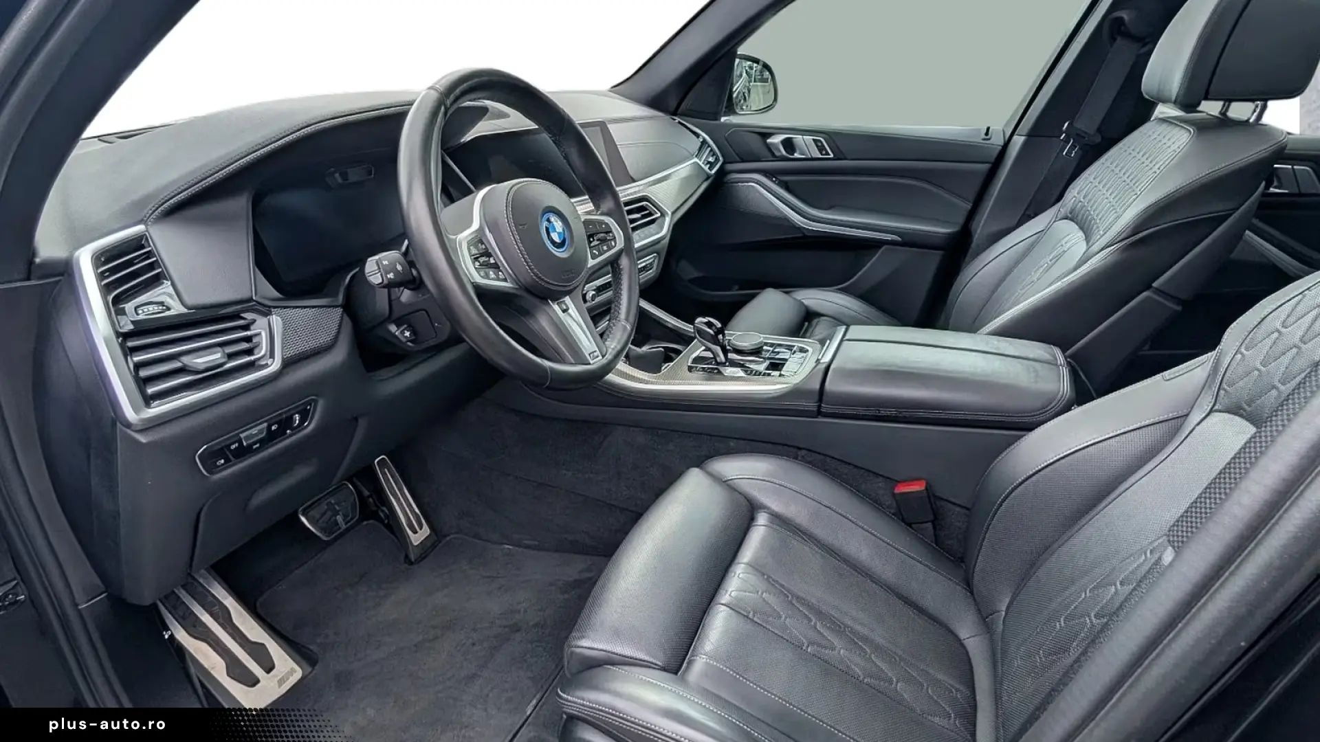 BMW X5 xDrive45e M SPORT AHK PANO LUFT LASER