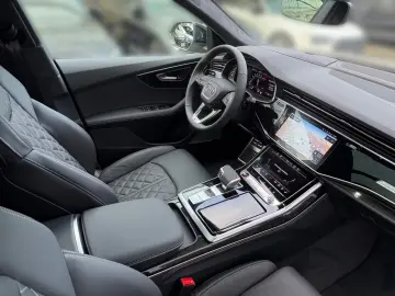 Audi SQ8 SUV TFSI Tiptronic HeadUp AHK Laser Pano