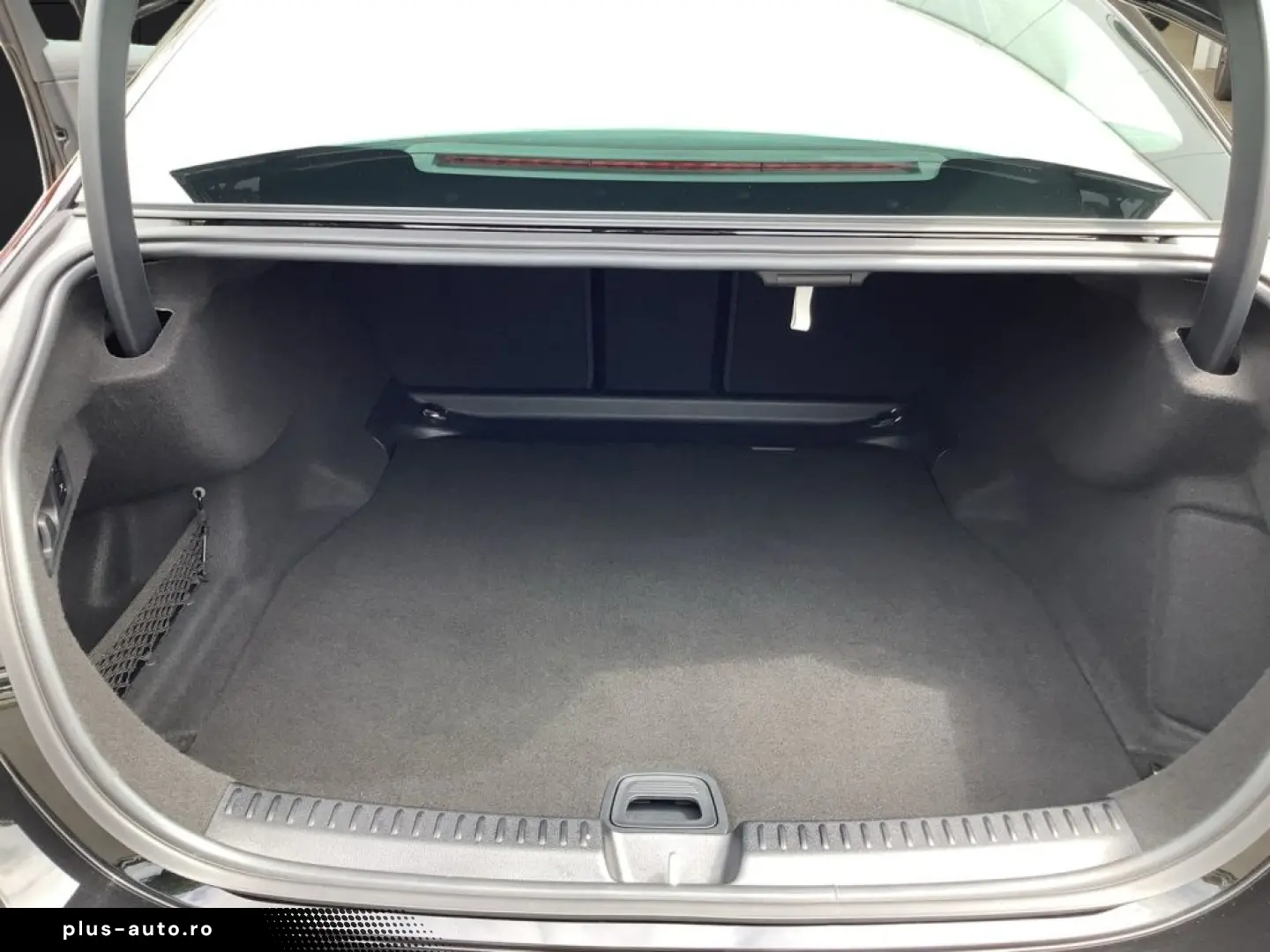 MERCEDES-BENZ E 220 d Avantgarde LED Distronic