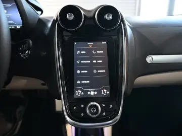 McLaren GT Serpentine Luxe Premium B&W Lift Panorama