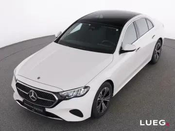 Mercedes-Benz E 220 d Avantgarde MBUX LED-HP Pano