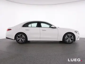Mercedes-Benz E 220 d Avantgarde MBUX LED-HP Pano