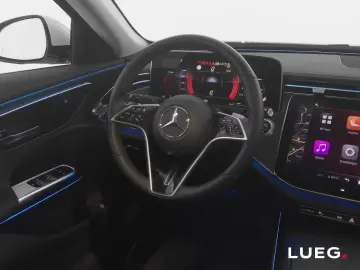 Mercedes-Benz E 220 d Avantgarde MBUX LED-HP Pano