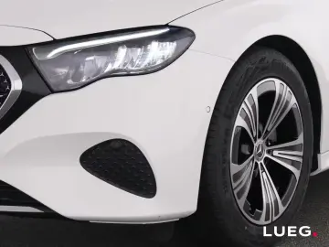 Mercedes-Benz E 220 d Avantgarde MBUX LED-HP Pano
