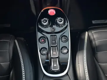 McLaren GTS Viridian Elite Bowers&Wilkins Ceramic Lift