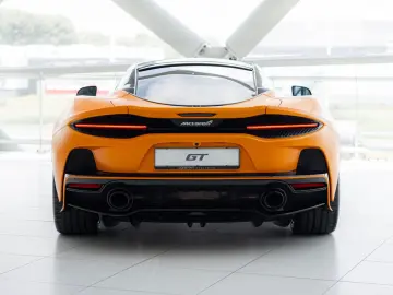 McLaren GT 4.0 V8   Matt Papaya Spark