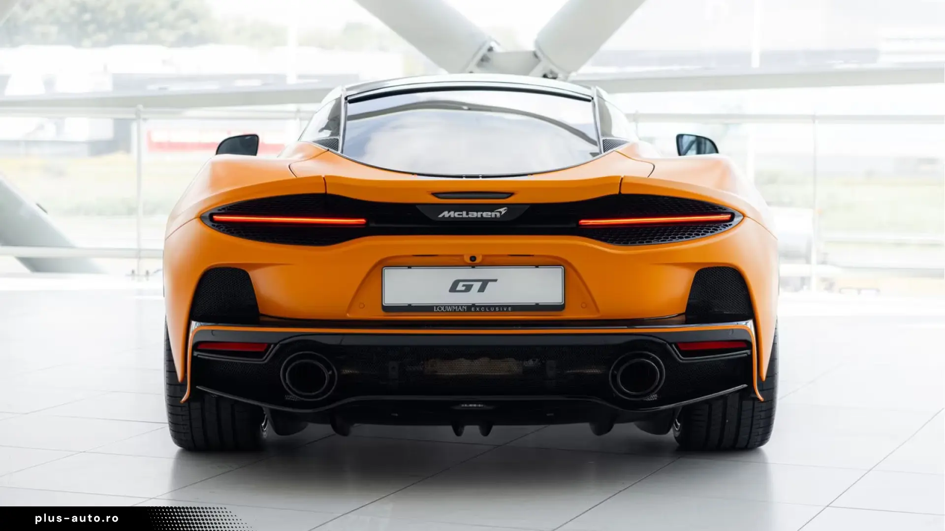 McLaren GT 4.0 V8   Matt Papaya Spark
