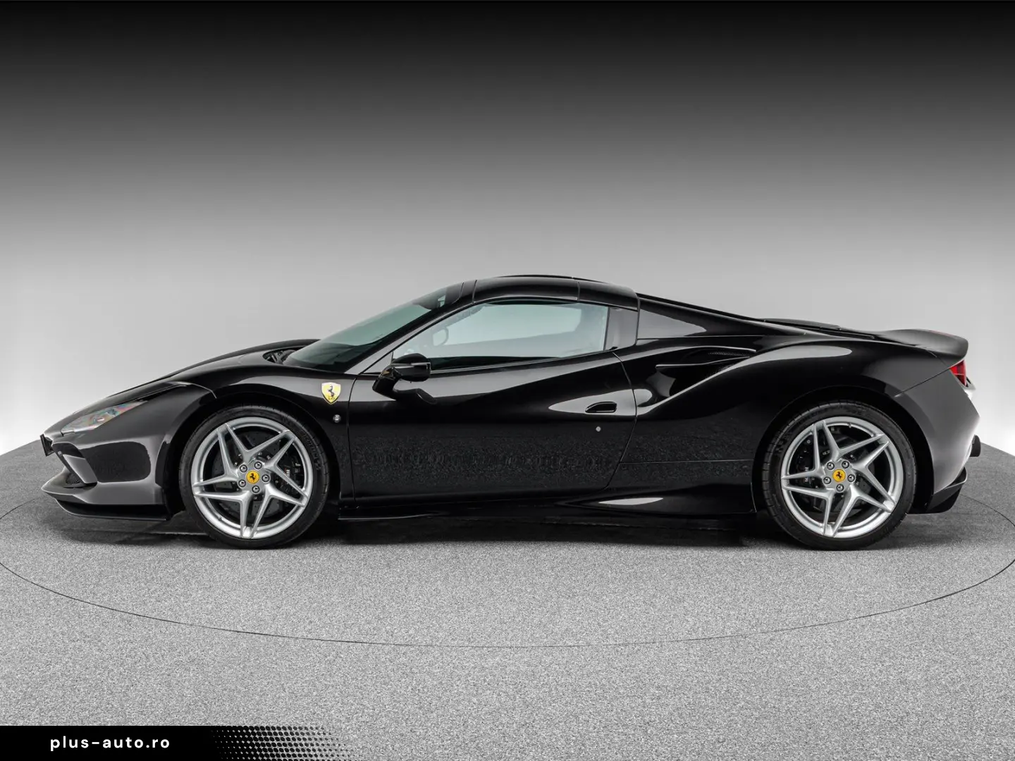 FERRARI F8 Spider
