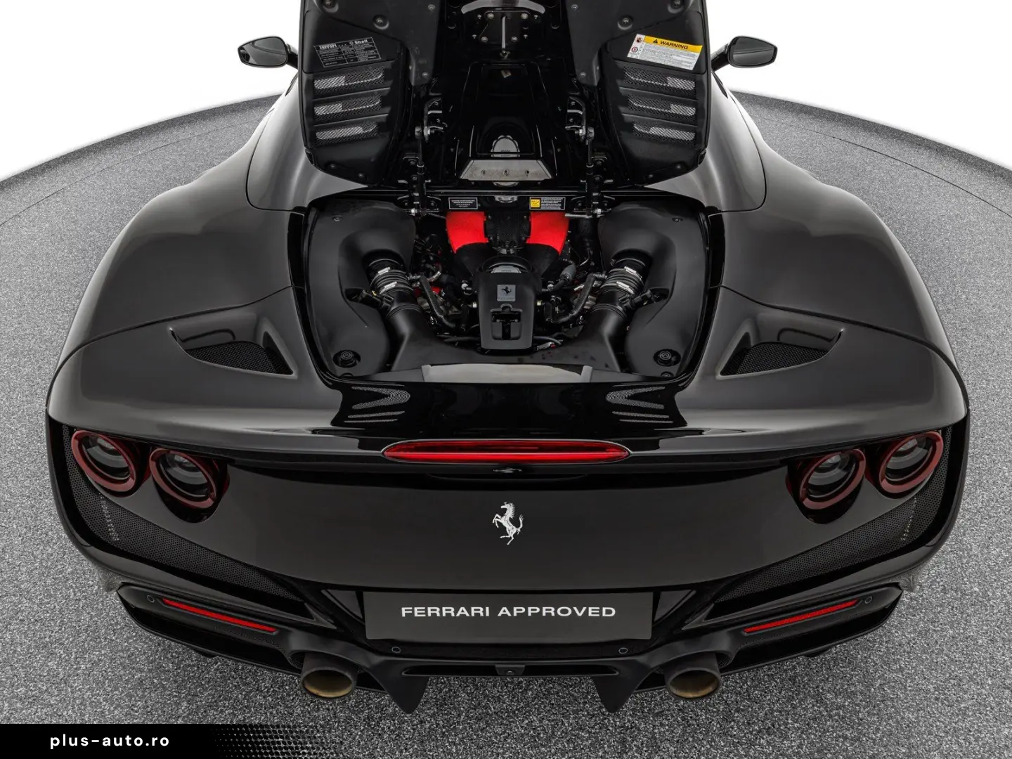 FERRARI F8 Spider
