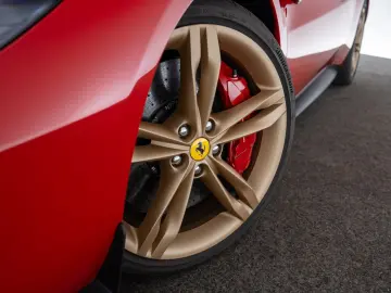 FERRARI 296 GTB
