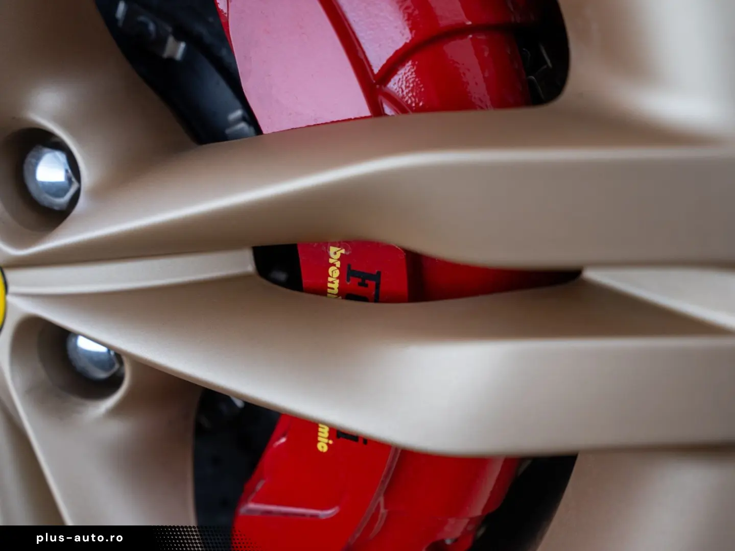 FERRARI 296 GTB