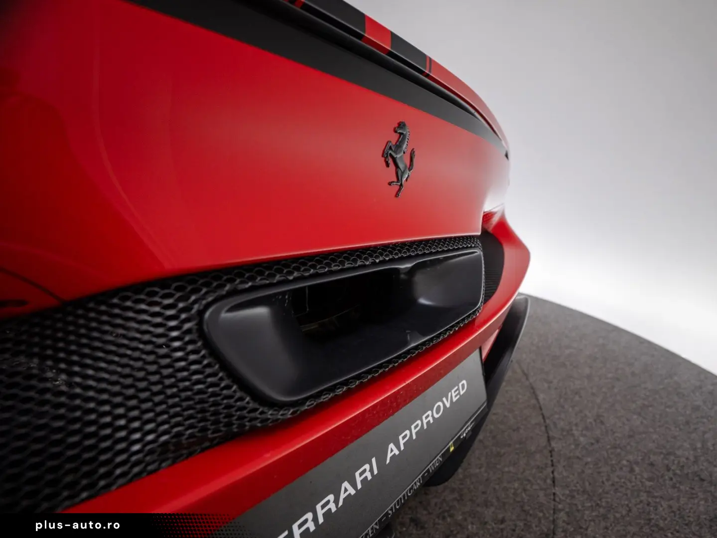 FERRARI 296 GTB