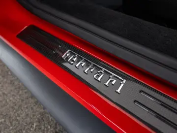 FERRARI 296 GTB
