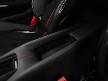 FERRARI 296 GTB