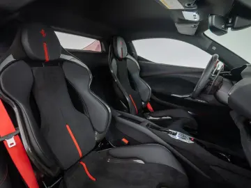 FERRARI 296 GTB