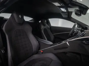 FERRARI Roma FERRARI SINGEN