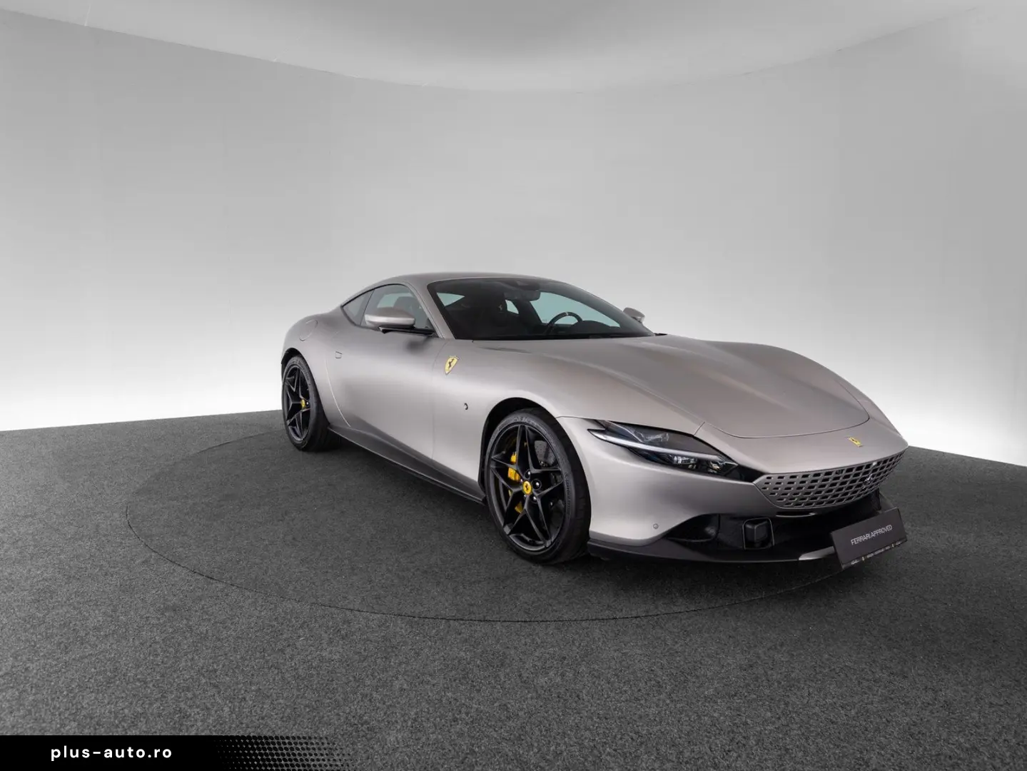 FERRARI Roma