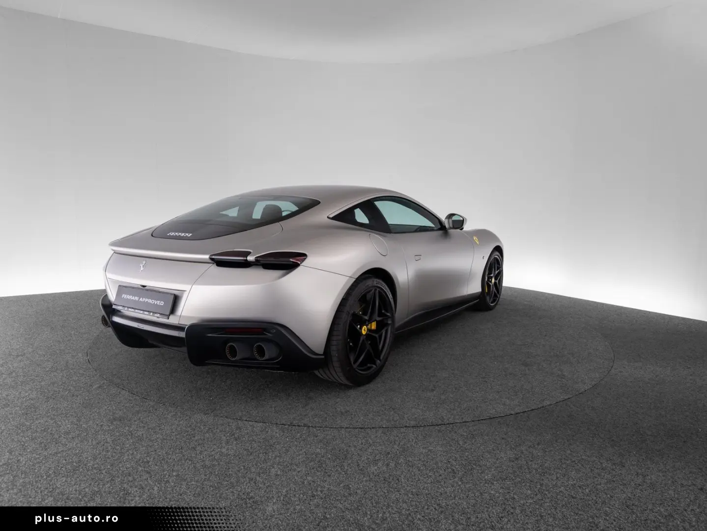 FERRARI Roma