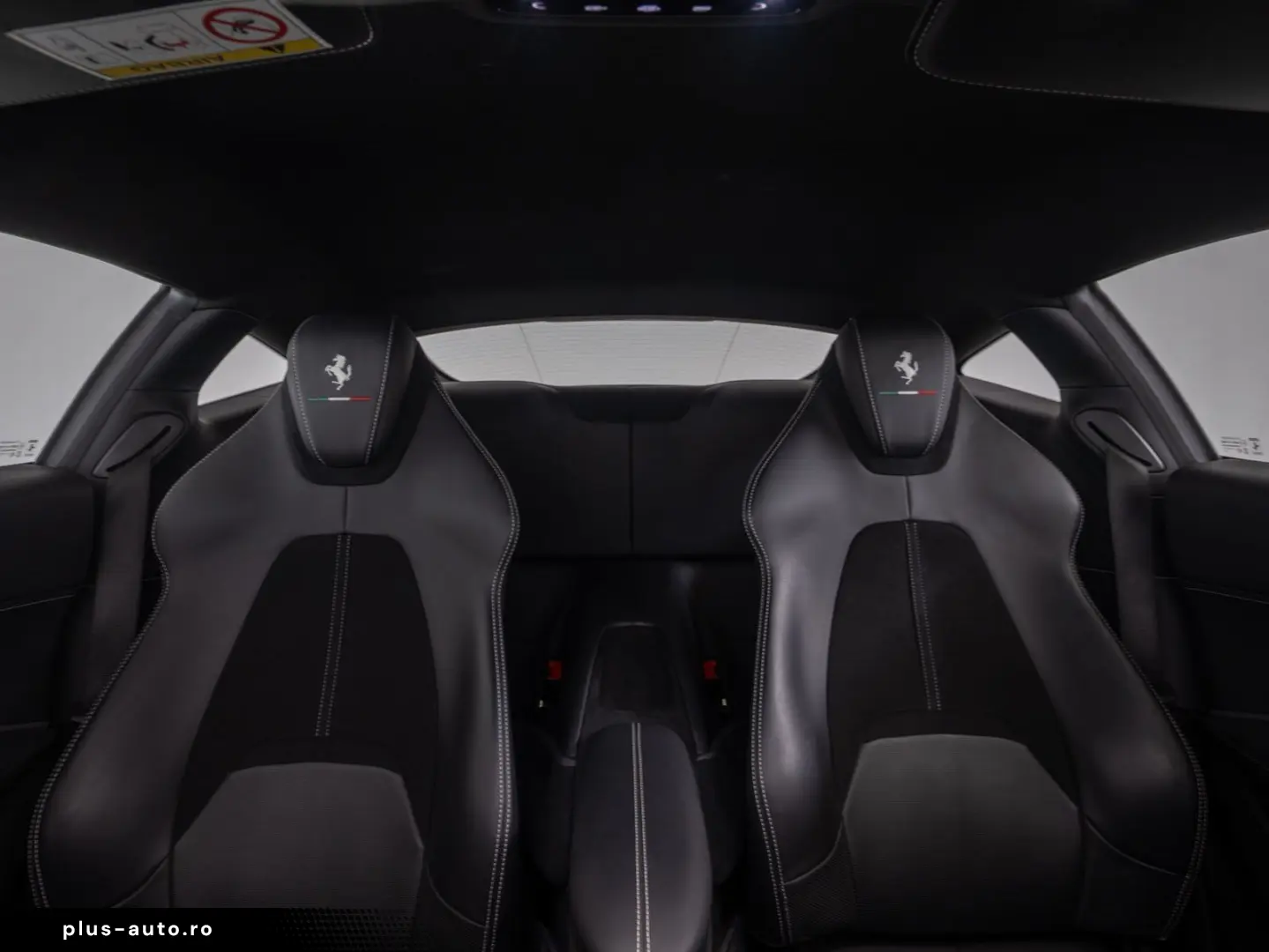 FERRARI Roma