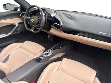 FERRARI 296 GTS  20'' Schmiedefelge Premium HiFi