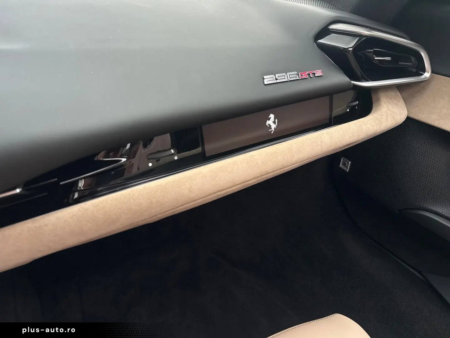 FERRARI 296 GTS  20'' Schmiedefelge Premium HiFi