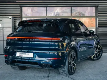 PORSCHE Cayenne S E-Hybrid