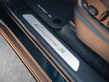 PORSCHE Cayenne S E-Hybrid