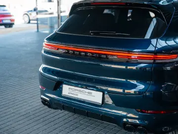 PORSCHE Cayenne S E-Hybrid