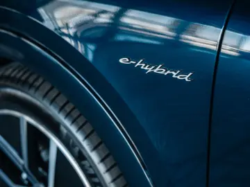 PORSCHE Cayenne S E-Hybrid