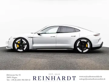 PORSCHE TAYCAN TURBO ACC HuD PANO PDLS  KERAMIK 18-WEGE