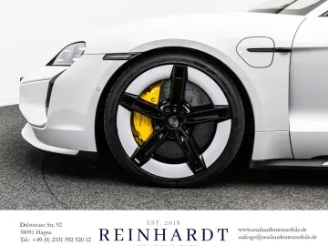 PORSCHE TAYCAN TURBO ACC HuD PANO PDLS  KERAMIK 18-WEGE