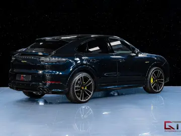 PORSCHE Cayenne E-Hyb Coupé PLATINUM SpDesign Club Pano