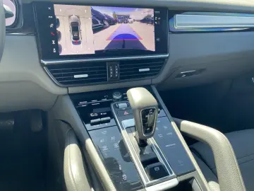 PORSCHE Cayenne Coupe E-Hybrid Platinum Edition