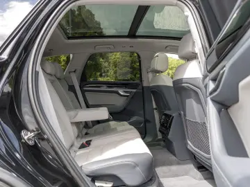 VW Touareg 3.0 TSI eHybrid 4Motion Elegance PANORAM