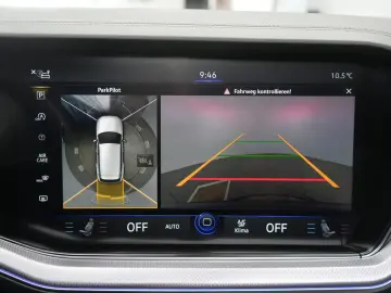 VW Touareg R-Line 3.0 TSI 22  Matrix STHZ Pano Luft