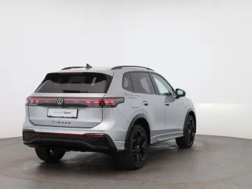 VW Tiguan R-Line TDI 4MOTION DSG