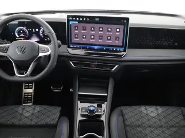 VW Tiguan R-Line TDI 4MOTION DSG