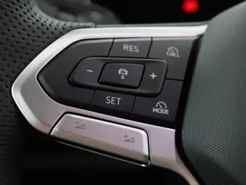 VW Tiguan R-Line TDI 4MOTION DSG
