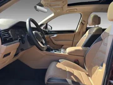 VW Touareg Atmosphere 4M eHybrid Pano HuD IQ 360